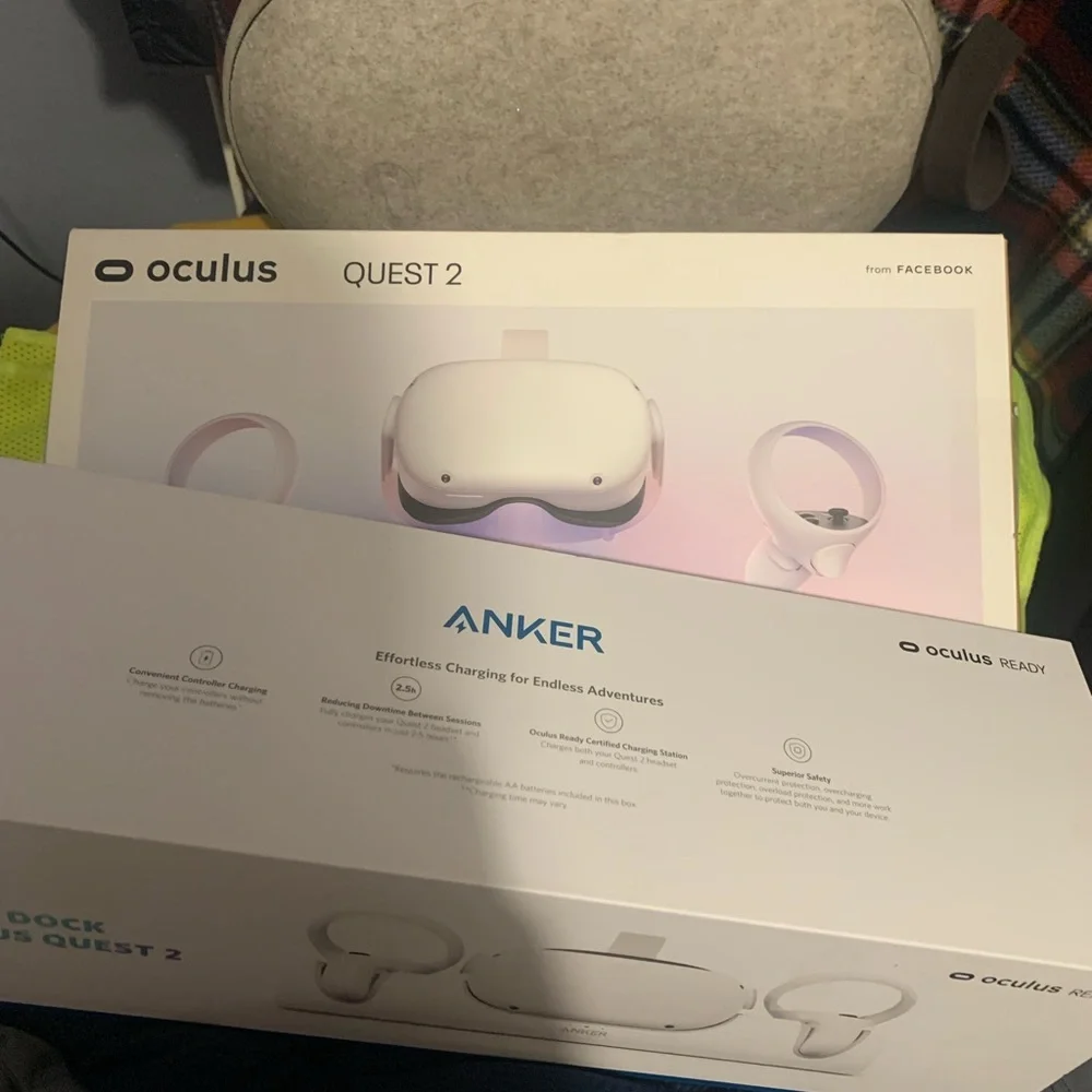 I have a used oculus 2 bundle that comes with charging dock and case 128 GB